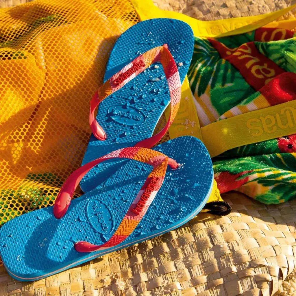 Havaianas flip-flops on beachwear, the fixed-assortment product the platform had to order by the pair